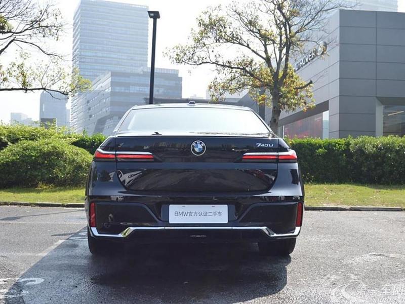 宝马7系 740Li [进口] 2023款 3.0T 自动 汽油 领先型M运动套装 