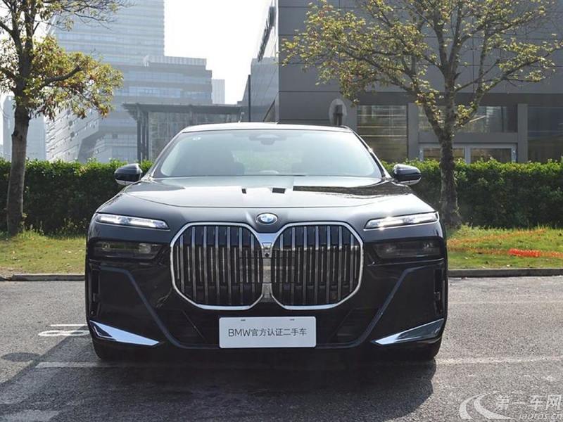 宝马7系 740Li [进口] 2023款 3.0T 自动 汽油 领先型M运动套装 