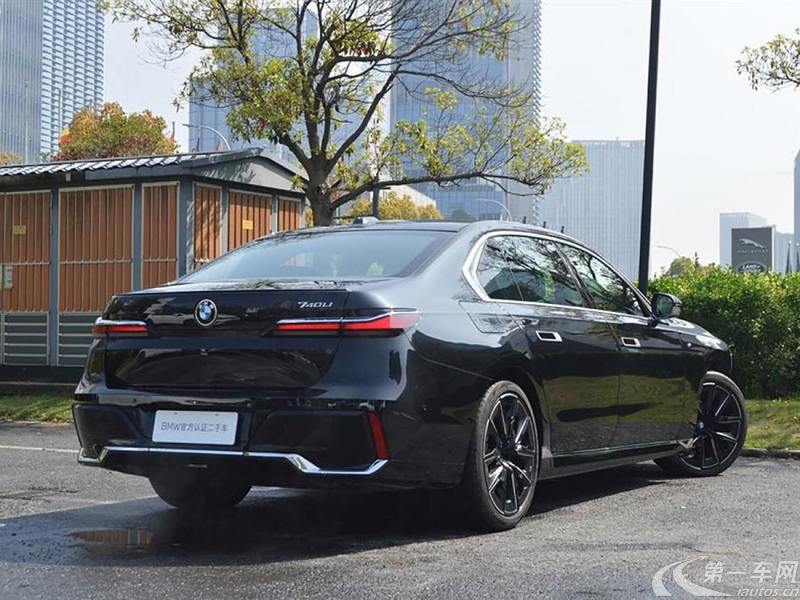 宝马7系 740Li [进口] 2023款 3.0T 自动 汽油 领先型M运动套装 