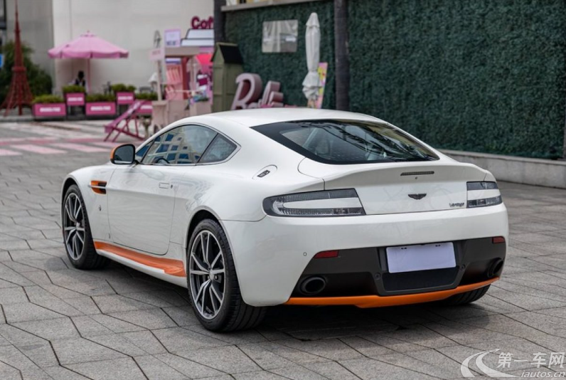 阿斯顿马丁V12 [进口] 2016款 6.0L 自动 Vantage S Coupe 