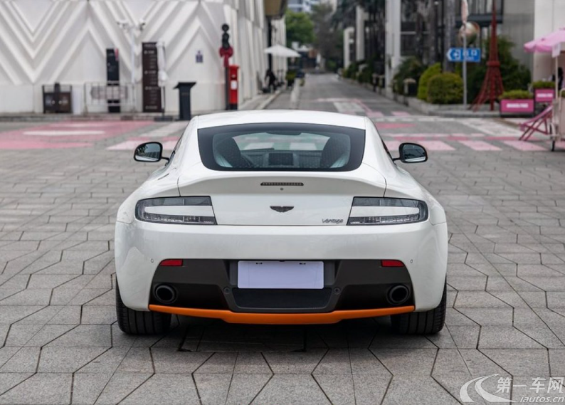 阿斯顿马丁V12 [进口] 2016款 6.0L 自动 Vantage S Coupe 