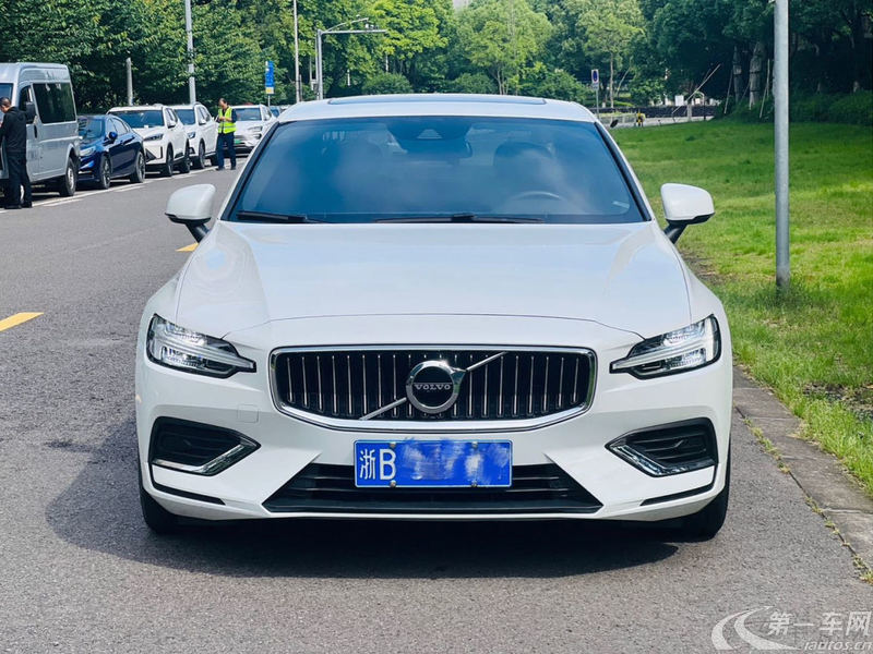 【铜仁二手沃尔沃S60】沃尔沃S60 B4 2023款 2.0T 自动 智逸豪华版