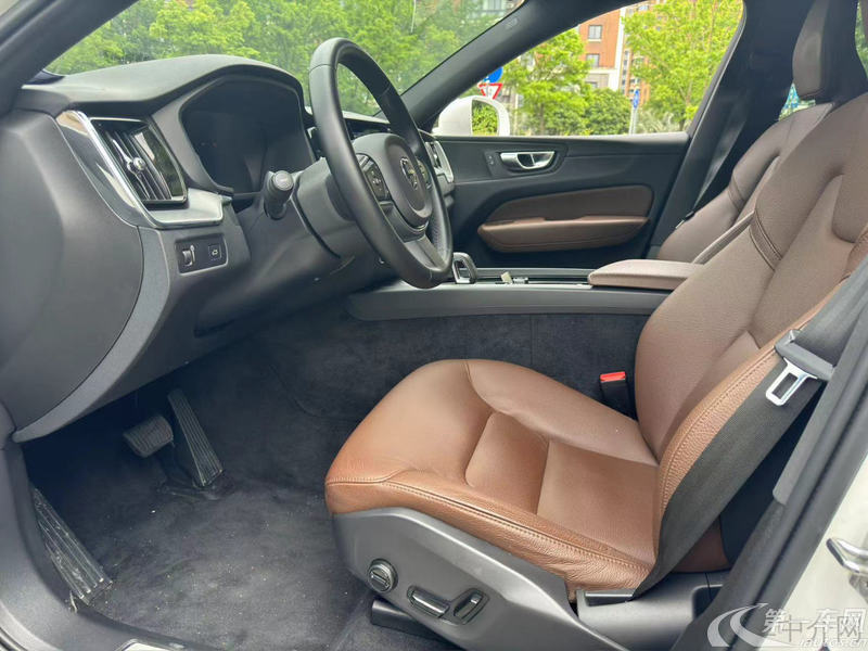 【安顺二手沃尔沃XC60】沃尔沃XC60 B5 2022款 2.0T 自动 智逸运动版