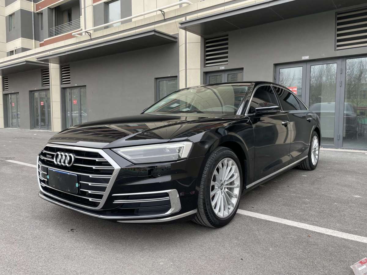 奥迪A8L 50 [进口] 2019款 3.0T 自动 汽油 PLus豪华型改款价格0万 