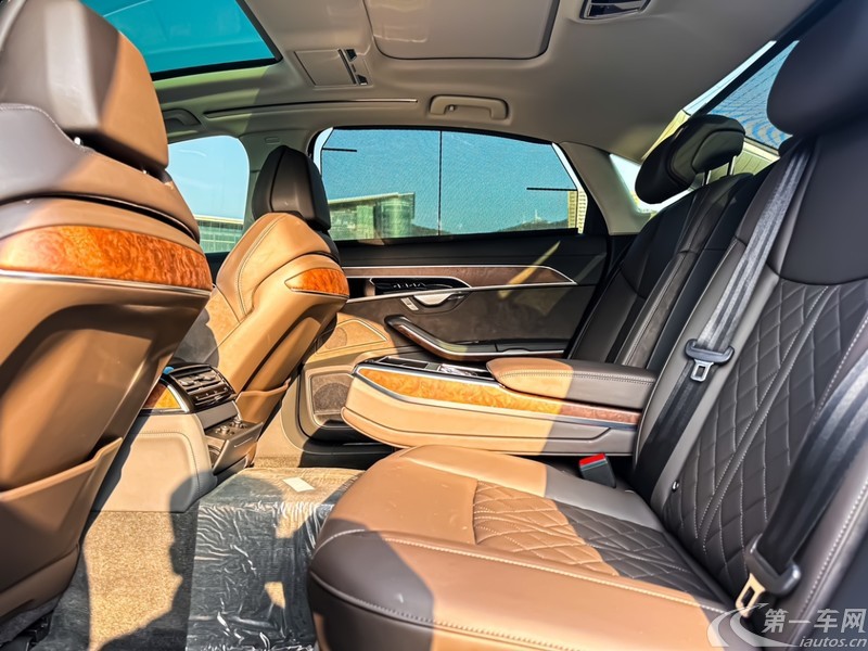 奥迪A8L 50 [进口] 2022款 3.0T 自动 汽油 豪华型典藏版 (国Ⅵ) 