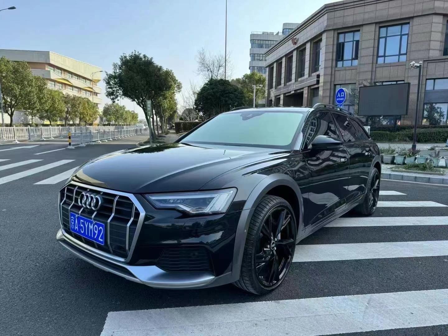 奥迪A6旅行 Allroad [进口] 2021款 3.0T 自动 汽油 探索家55TFSI尊享越野型价格0万