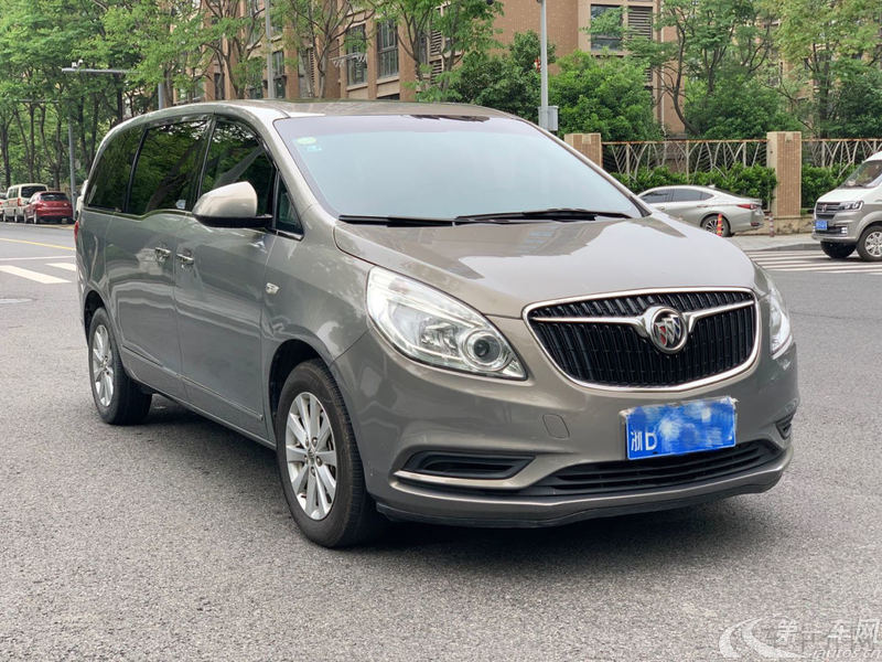 【聊城二手别克GL8】别克GL8 2017款 2.5L 自动 7座 25S尊贵型