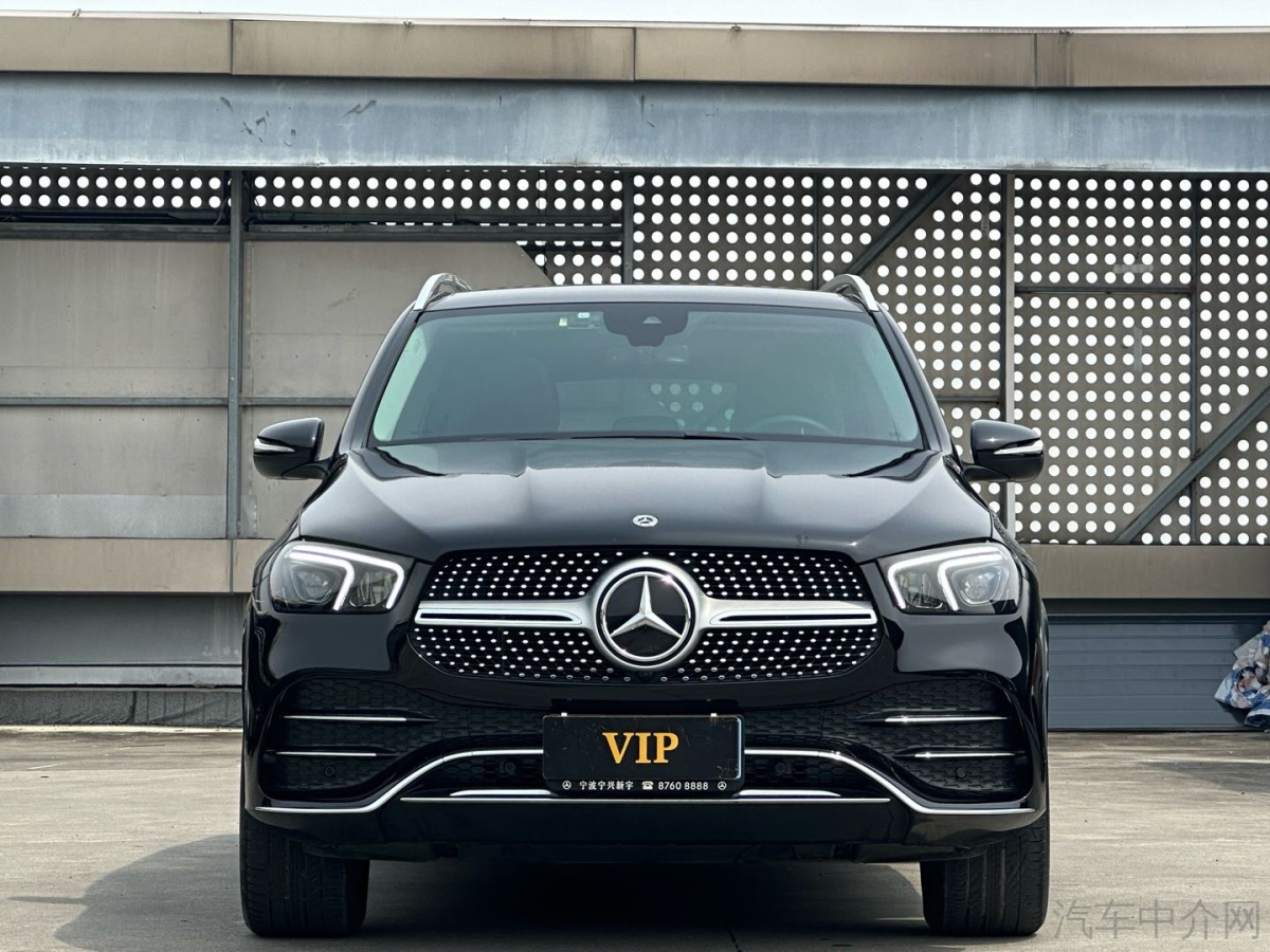 奔驰GLE级 GLE350 [进口] 2023款 2.0T 自动 加规版平行进口价格0万 
