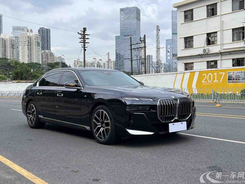 宝马7系 735Li [进口] 2023款 3.0T 自动 汽油 M运动套装 