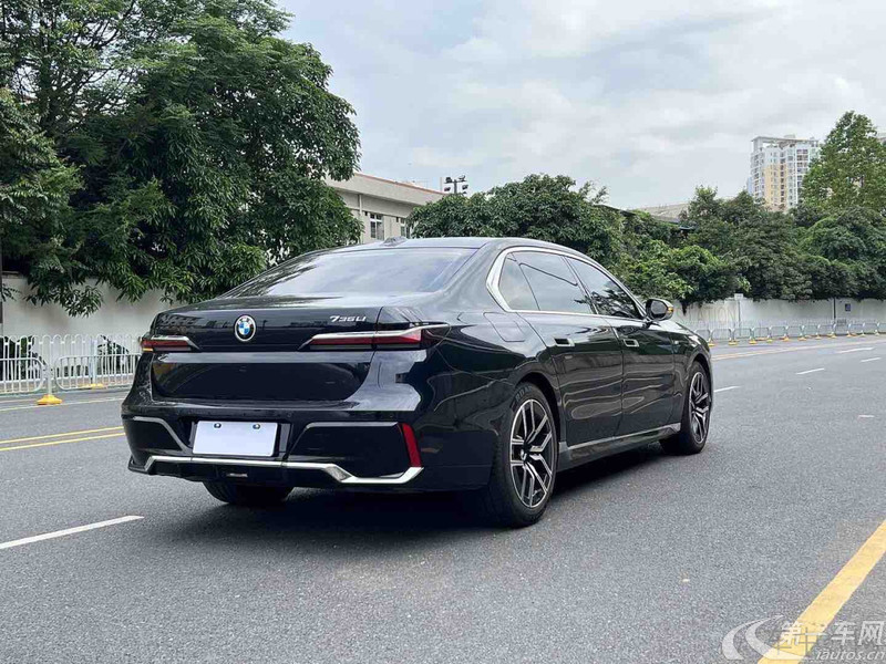 宝马7系 735Li [进口] 2023款 3.0T 自动 汽油 M运动套装 