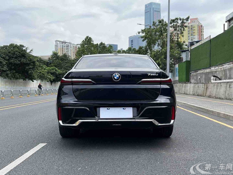 宝马7系 735Li [进口] 2023款 3.0T 自动 汽油 M运动套装 