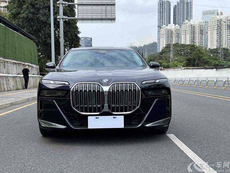 宝马7系 735Li [进口] 2023款 3.0T 自动 汽油 M运动套装 