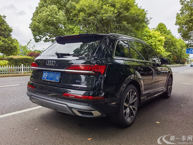 奥迪Q7 55 [进口] 2022款 3.0T 自动 运动型quattro-S-line 