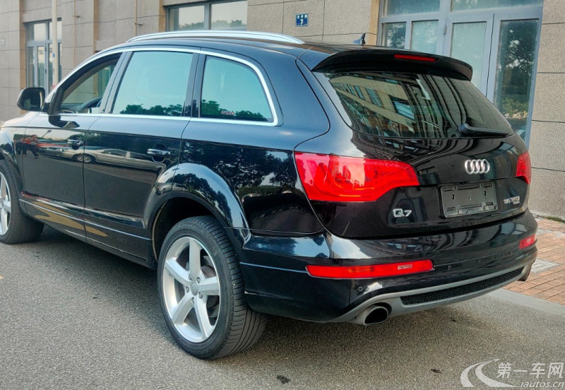 奥迪Q7 35 [进口] 2014款 3.0T 自动 专享型 