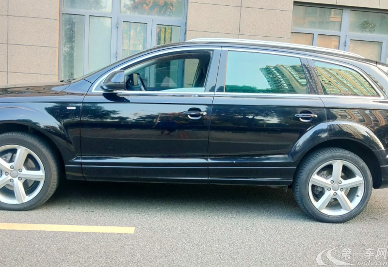 奥迪Q7 35 [进口] 2014款 3.0T 自动 专享型 