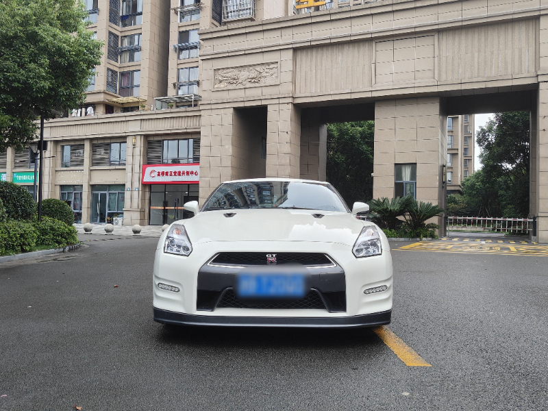 日产GT二手车 二手R [进口] 2014款 3.8T 自动 动感酷黑内饰版 价格0万 