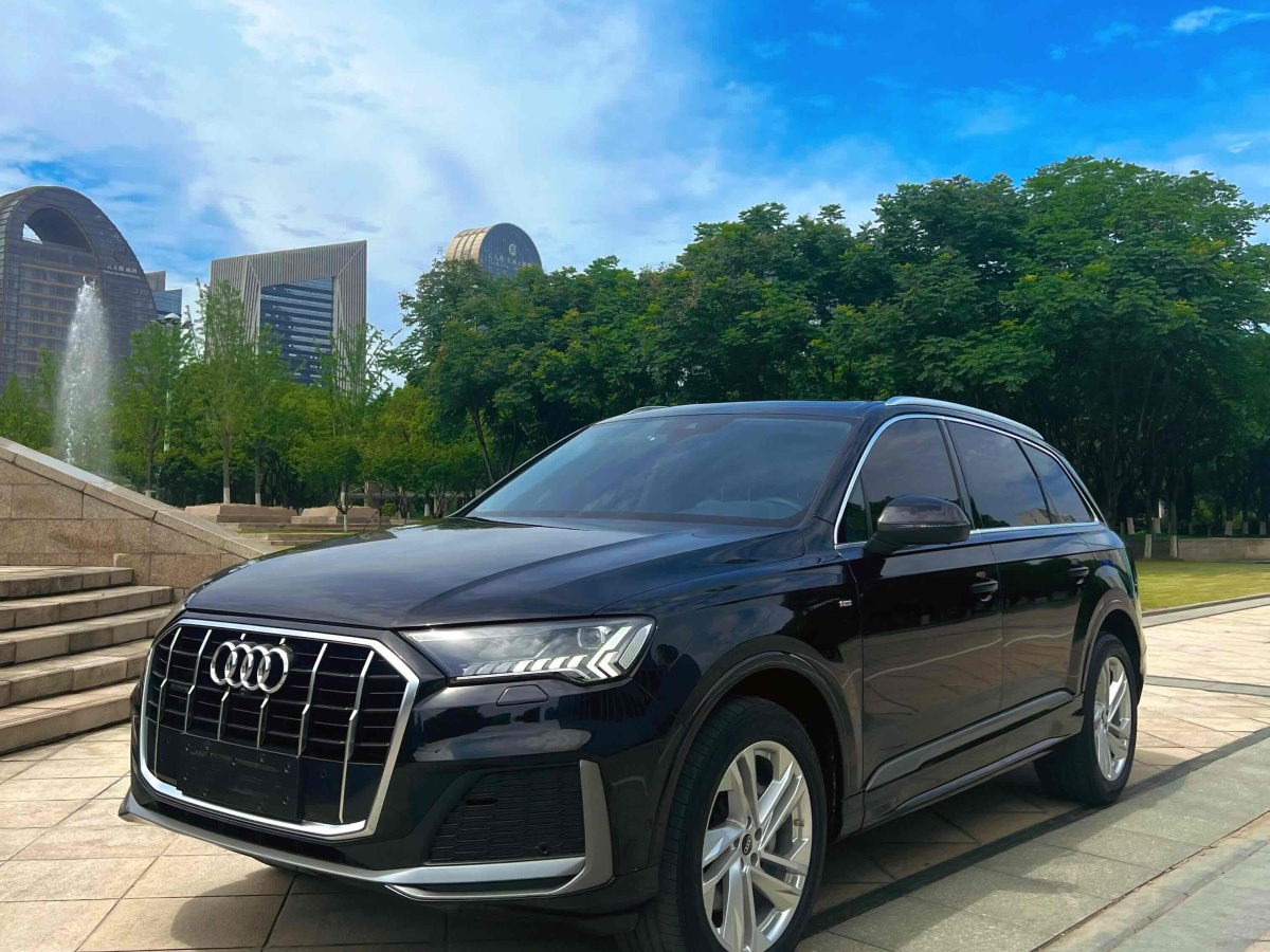 奥迪Q7 45 [进口] 2022款 2.0T 自动 运动型quattro二手车 二手S二手车 二手line价格0万