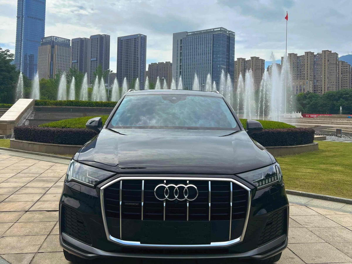 奥迪Q7 45 [进口] 2022款 2.0T 自动 运动型quattro二手车 二手S二手车 二手line价格0万 