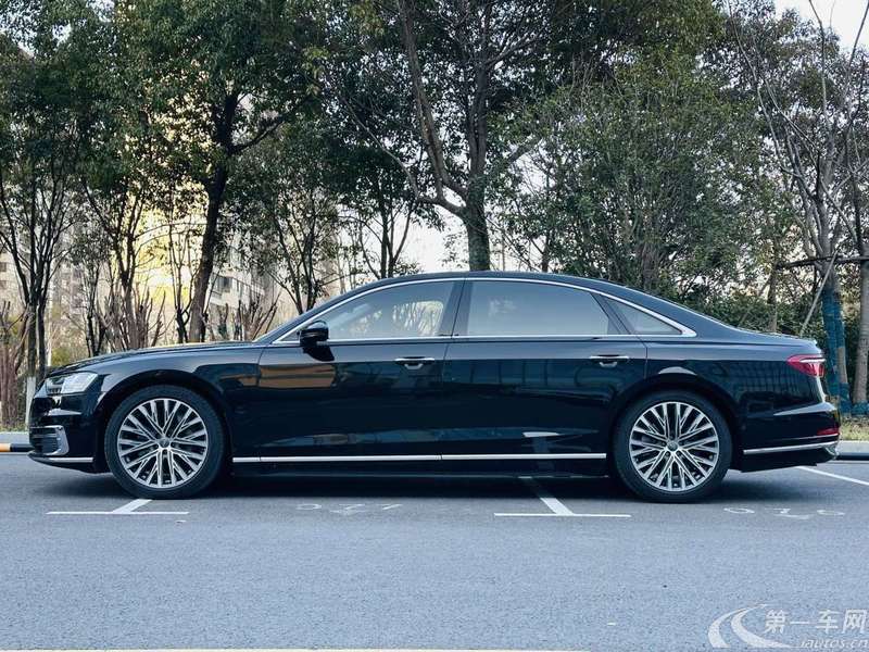 奥迪A8L 55 [进口] 2019款 3.0T 自动 汽油 PLus豪华型 