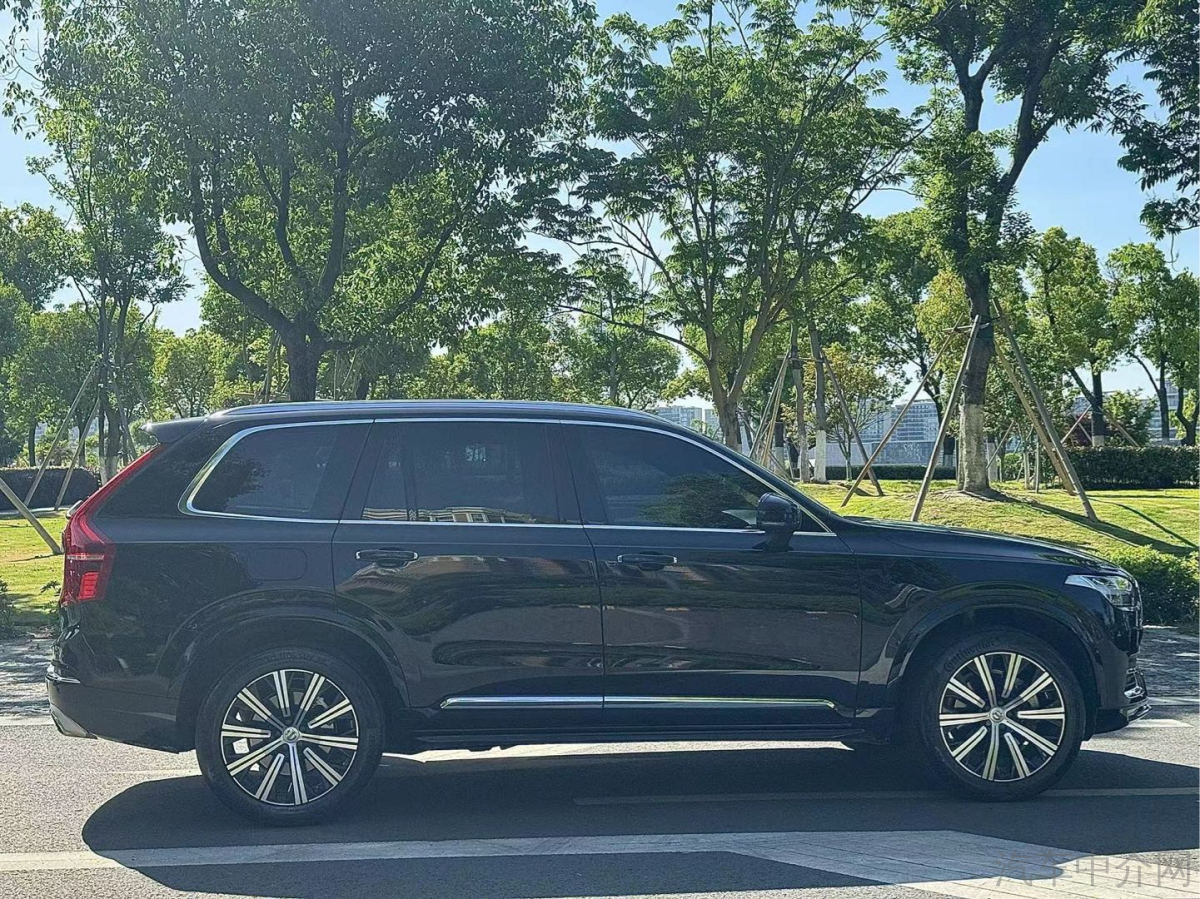 沃尔沃XC90 B6 [进口] 2021款 2.0T 自动 四驱 汽油 智雅豪华版价格0万 