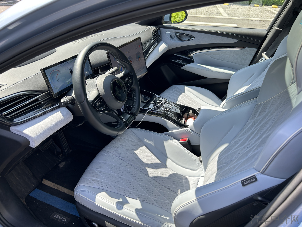 比亚迪海豹 2022款 0.0T 自动 700km长续航版价格0万 