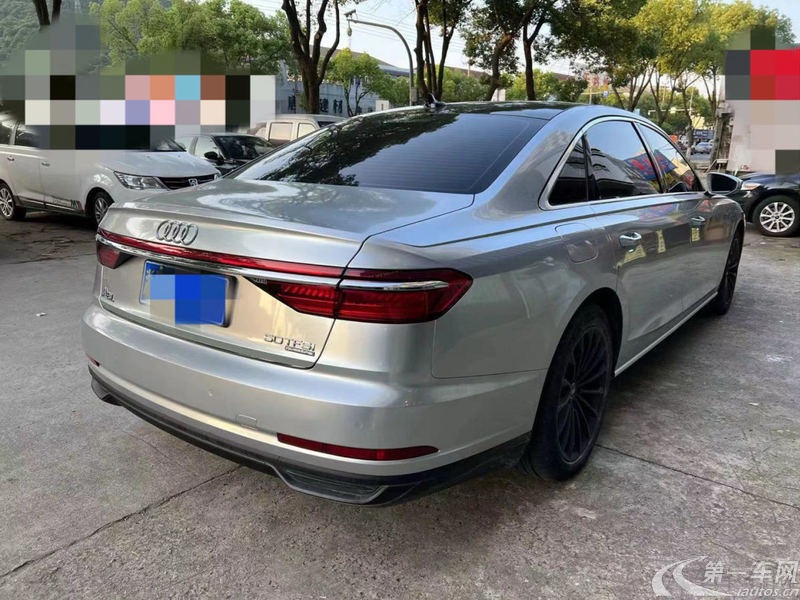 奥迪A8L 50 [进口] 2022款 3.0T 自动 汽油 舒适型典藏版 