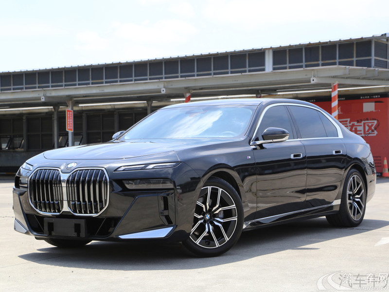 宝马7系 735Li [进口] 2023款 3.0T 自动 汽油 M运动套装 