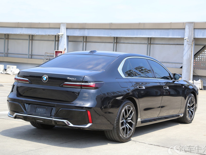 宝马7系 735Li [进口] 2023款 3.0T 自动 汽油 M运动套装 