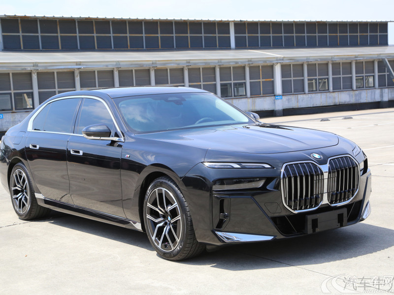 宝马7系 735Li [进口] 2023款 3.0T 自动 汽油 M运动套装 