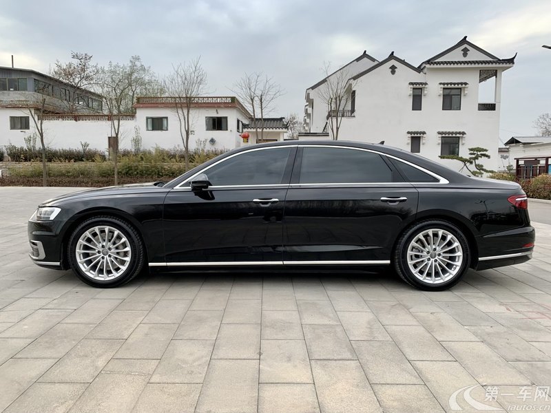 奥迪A8L 55 [进口] 2019款 3.0T 自动 汽油 豪华型 