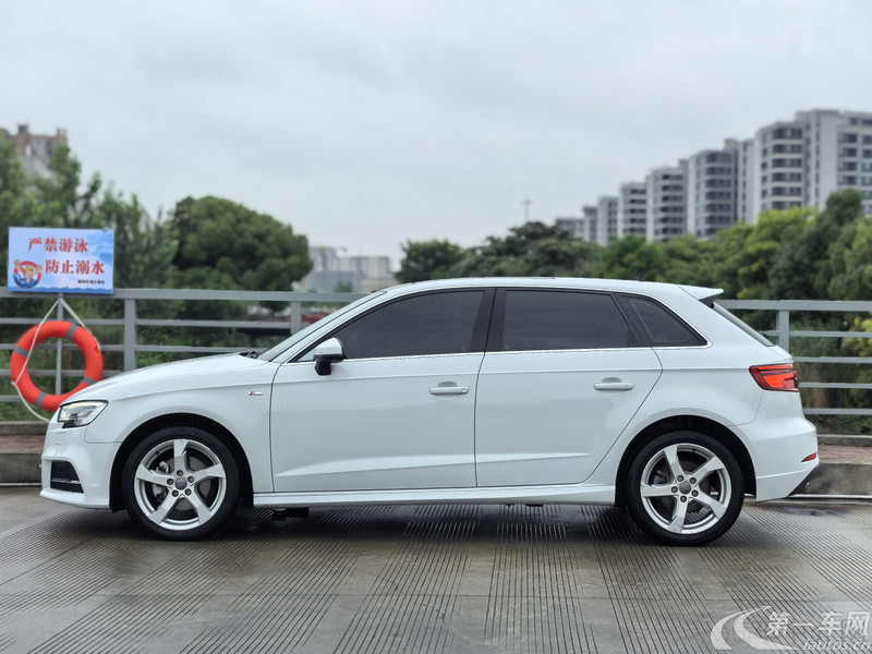 奥迪A3 35TFSI 2020款 1.4T 自动 汽油 时尚型Sportback (国Ⅵ) 