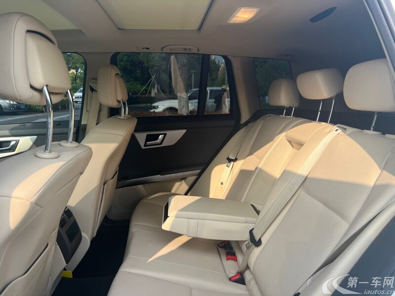 奔驰GLK GLK300 2013款 3.0L 自动 汽油 动感型 (国Ⅳ) 