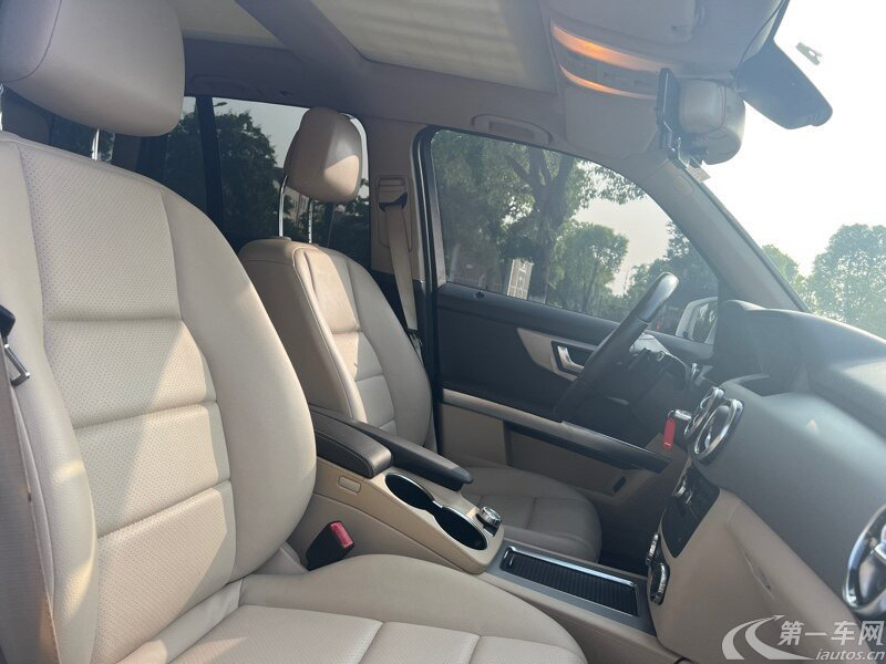 奔驰GLK GLK300 2013款 3.0L 自动 汽油 动感型 (国Ⅳ) 