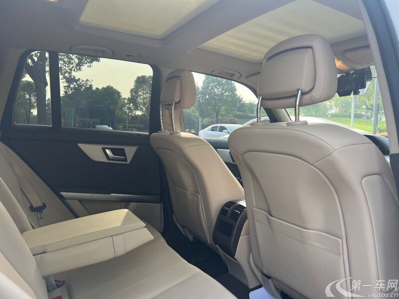 奔驰GLK GLK300 2013款 3.0L 自动 汽油 动感型 (国Ⅳ) 