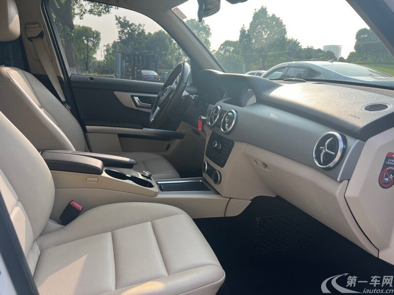 奔驰GLK GLK300 2013款 3.0L 自动 汽油 动感型 (国Ⅳ) 