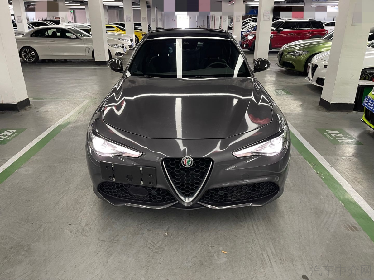 阿尔法罗密欧Giulia [进口] 2021款 2.0T 自动 Veloce二手车 二手Ti竞速版价格0万 