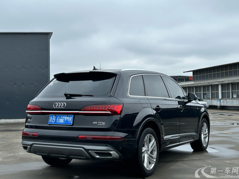 奥迪Q7 45 [进口] 2021款 2.0T 自动 运动型quattro-S-line 