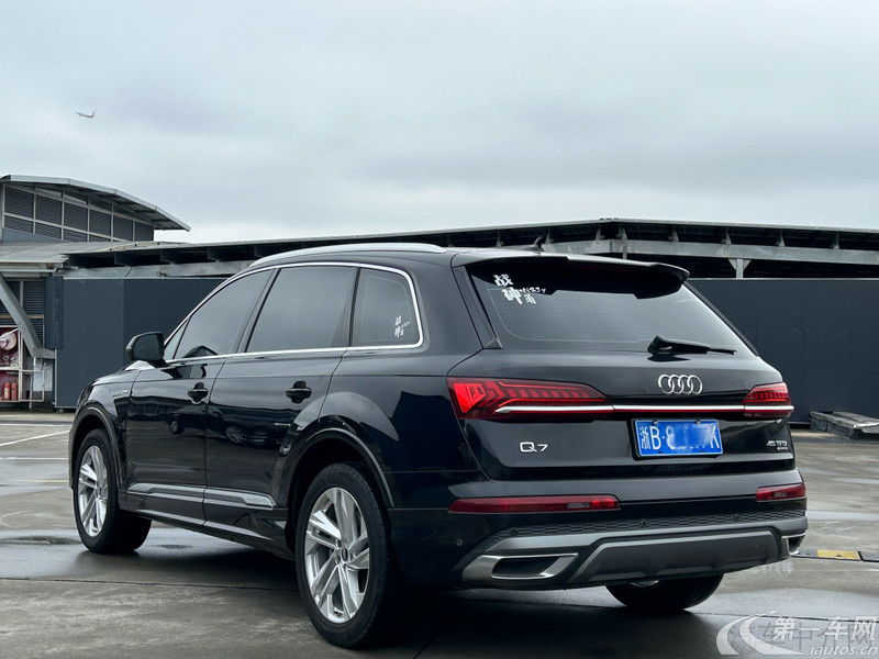 奥迪Q7 45 [进口] 2021款 2.0T 自动 运动型quattro-S-line 