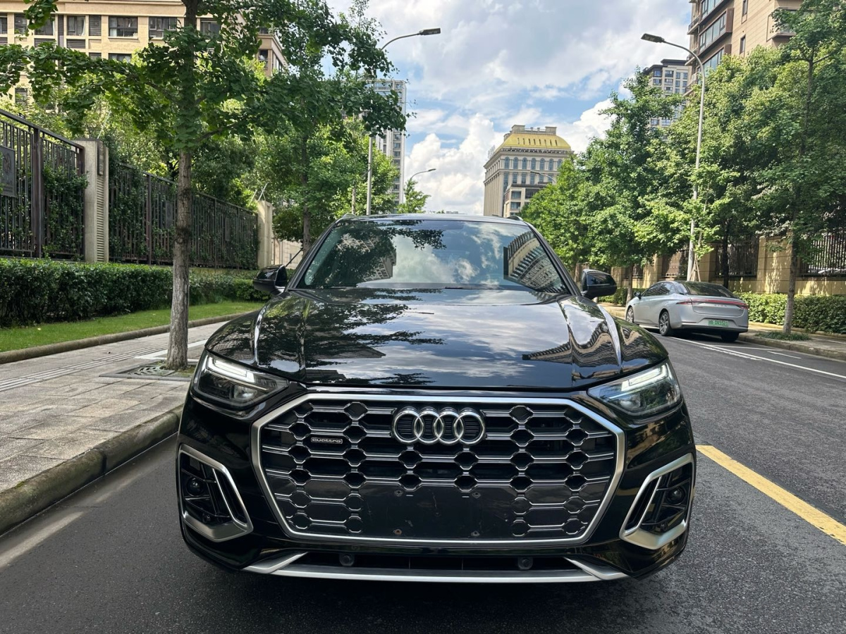 奥迪Q5L 40TFSI 2022款 2.0T 自动 改款豪华致雅型 价格0万 
