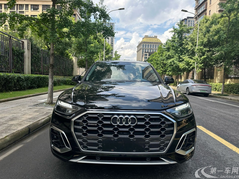 奥迪Q5L 40TFSI 2022款 2.0T 自动 改款豪华致雅型 (国Ⅵ) 