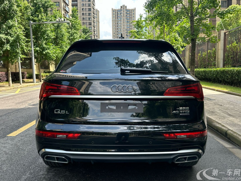 奥迪Q5L 40TFSI 2022款 2.0T 自动 改款豪华致雅型 (国Ⅵ) 