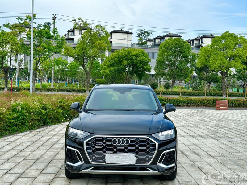 奥迪Q5L 40TFSI 2023款 2.0T 自动 冰雪运动版 (国Ⅵ) 