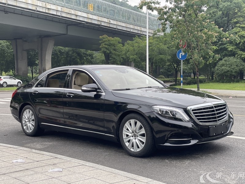 奔驰S级 S320 [进口] 2017款 3.0T 自动 汽油 商务型加长版 