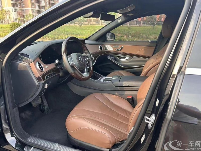 奔驰S级 S350L [进口] 2020款 3.0T 自动 汽油 尊享型臻藏版 