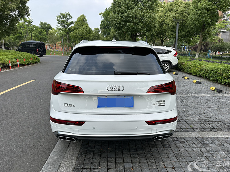 奥迪Q5L 40TFSI 2023款 2.0T 自动 冰雪运动版 (国Ⅵ) 