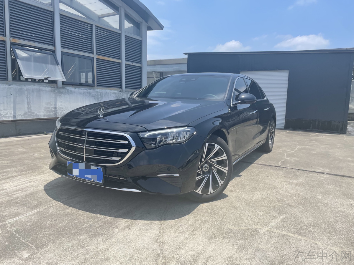 奔驰E级 E300L 2024款 2.0T 自动 汽油 豪华型 价格0万 