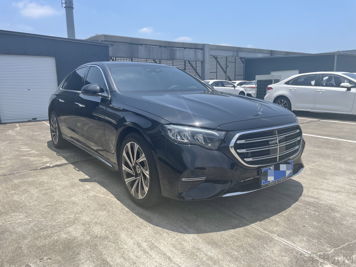 奔驰E级 E300L 2024款 2.0T 自动 汽油 豪华型 价格0万 