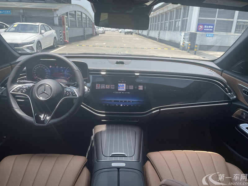 奔驰E级 E300L 2024款 2.0T 自动 汽油 豪华型 (国Ⅵ) 