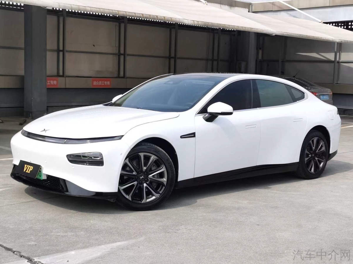 小鹏P7 2022款 自动 670N+ 纯电动价格0万 