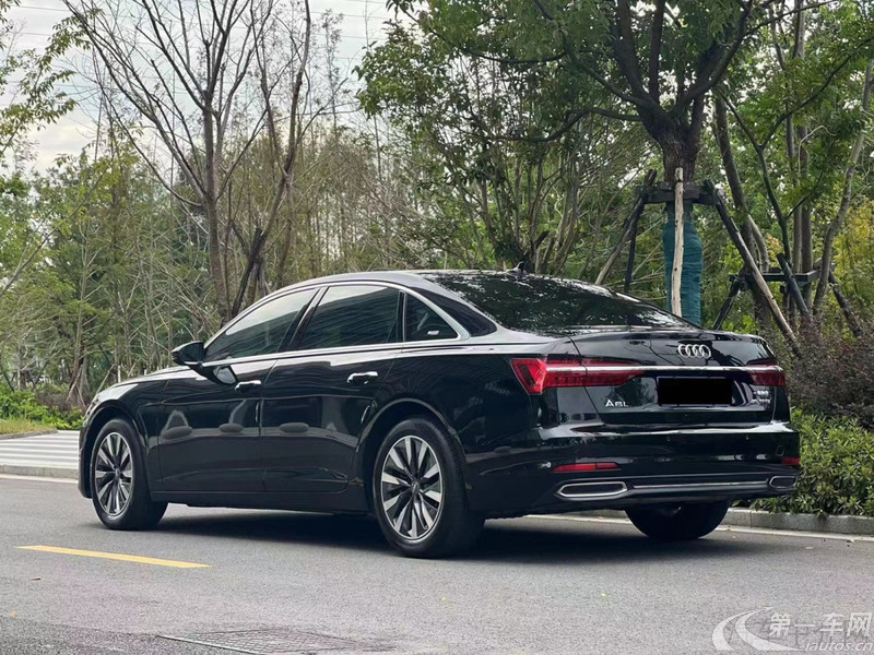 奥迪A6L 45TFSI 2022款 2.0T 自动 臻选致雅型 (国Ⅵ) 